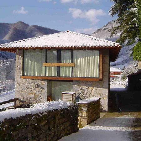 Apartamentos Rurales El Lleron Caso Dış mekan fotoğraf